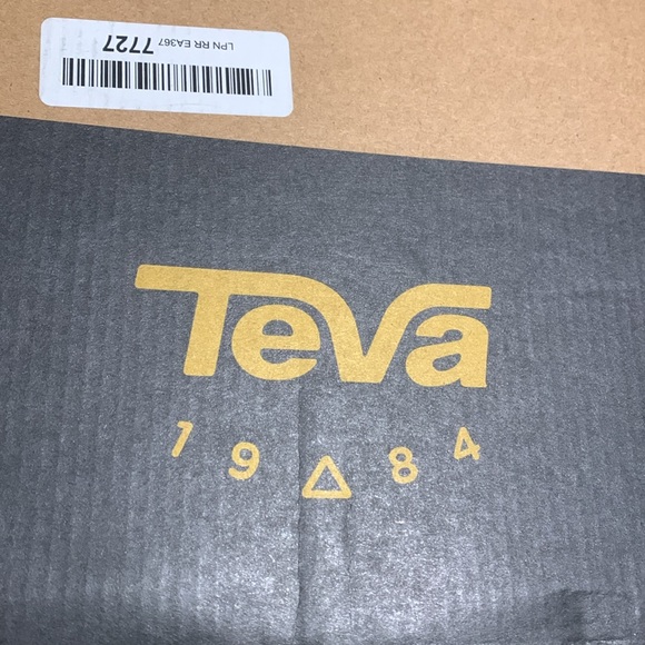 Reva - Picture 4 of 4